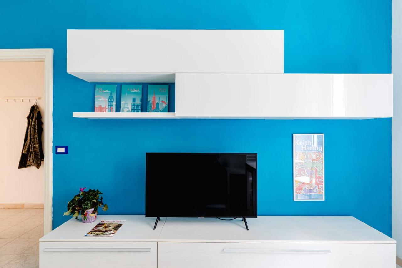 רומא Arezzo Apartment, Metro Bologna E Bus Per La Sapienza, 4 Persone, Wifi מראה חיצוני תמונה